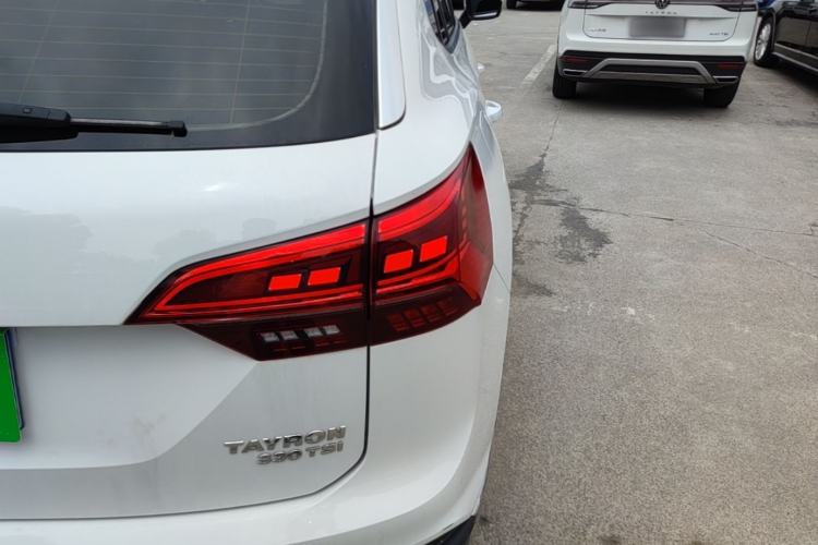 Used Volkswagen Tayron 2019 330TSI Two-Wheel Drive Luxury Model China VI Standard Right Rear Taillight