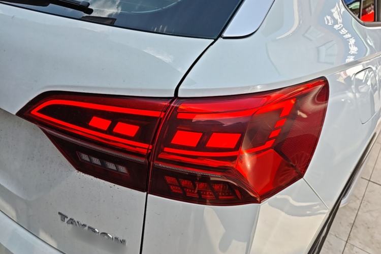 Used Volkswagen Tayron 2019 330TSI Two-Wheel Drive Comfort Version China VI Standard Right Rear Taillight