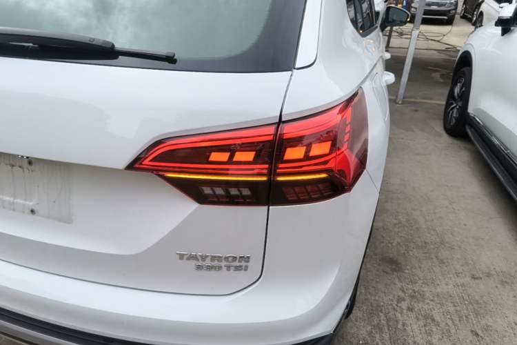 Used Volkswagen Tayron 2019 330TSI Two-Wheel Drive Luxury Model China VI Standard Right Rear Taillight