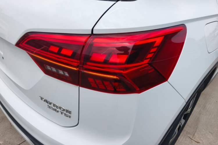 Used Volkswagen Tayron 2019 330TSI Two-Wheel Drive Luxury Model China VI Standard Right Rear Taillight