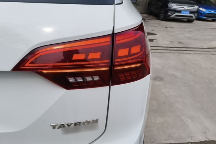 Used Volkswagen Tayron 2019 Teramont Edition 280TSI Two-Wheel Drive Luxury Model China VI Standard Right Rear Taillight