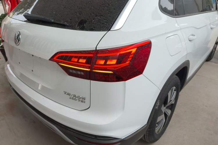 Used Volkswagen Tayron 2019 330TSI Two-Wheel Drive Luxury Model China VI Standard Right Rear Taillight