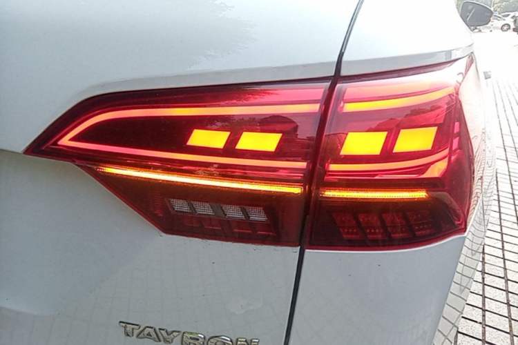 Used Volkswagen Tayron 2019 330TSI Four-Wheel Drive Luxury Version China VI Standard Right Rear Taillight