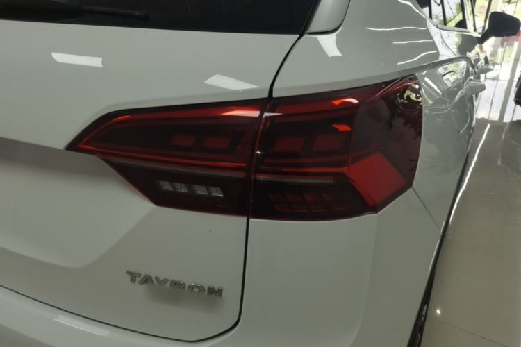 Used Volkswagen Tayron 2019 330TSI Two-Wheel Drive Luxury Model China VI Standard Right Rear Taillight