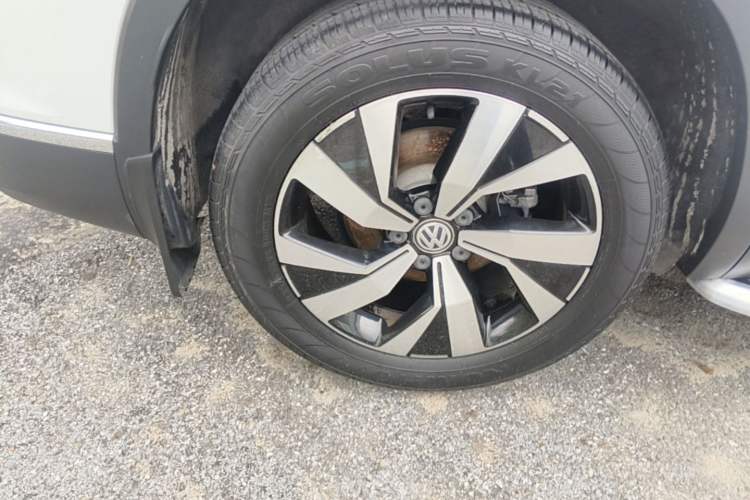Used Volkswagen Tayron 2019 330TSI Two-Wheel Drive Luxury Model China VI Standard Right Rear Wheel Hub