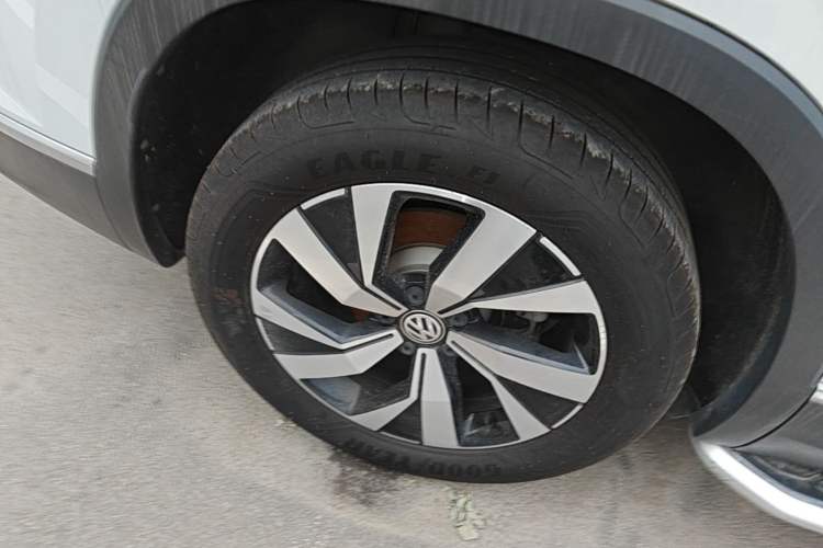Used Volkswagen Tayron 2019 330TSI Two-Wheel Drive Luxury Model China VI Standard Right Rear Wheel Hub