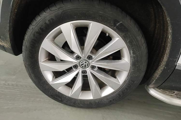 Used Volkswagen Tayron 2019 380TSI Four-Wheel Drive Prestige Model China VI Standard Right Rear Wheel Hub