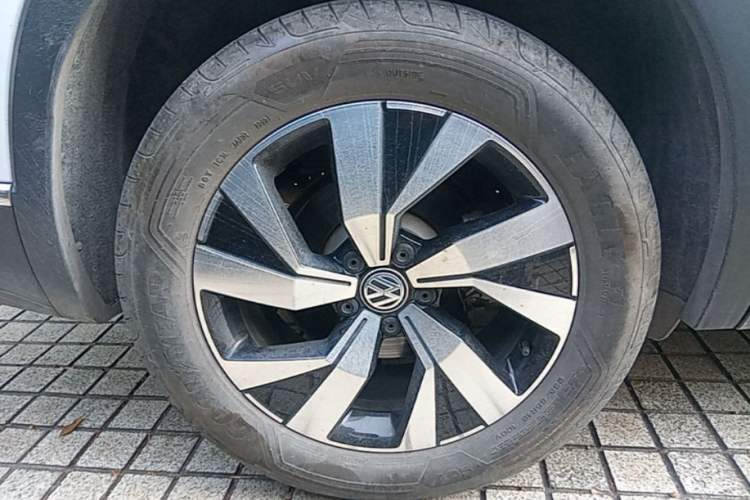 Used Volkswagen Tayron 2019 330TSI Four-Wheel Drive Luxury Version China VI Standard Right Rear Wheel Hub