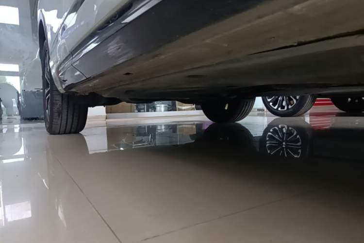 Used Volkswagen Tayron 2019 380TSI Four-Wheel Drive R-Line China VI-standard Right Side Sill