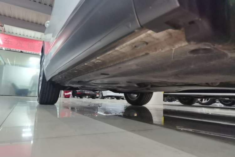 Used Volkswagen Tayron 2019 380TSI Four-Wheel Drive Prestige Model China VI Standard Right Side Sill
