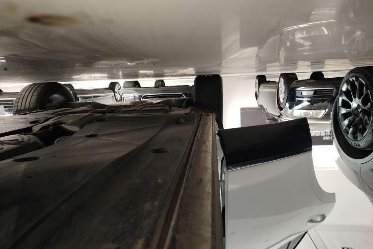 Used Volkswagen Tayron 2019 330TSI Four-Wheel Drive Luxury Version China VI Standard Right Side Sill