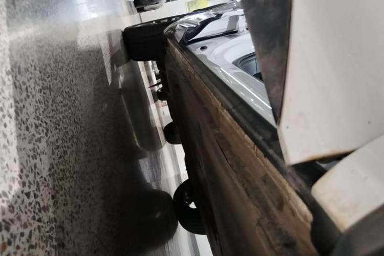 Used Volkswagen Tayron 2019 380TSI Four-Wheel Drive R-Line China VI-standard Right Side Sill