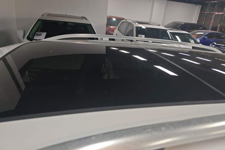 Used Volkswagen Tayron 2019 330TSI Two-Wheel Drive Luxury Model China VI Standard Roof