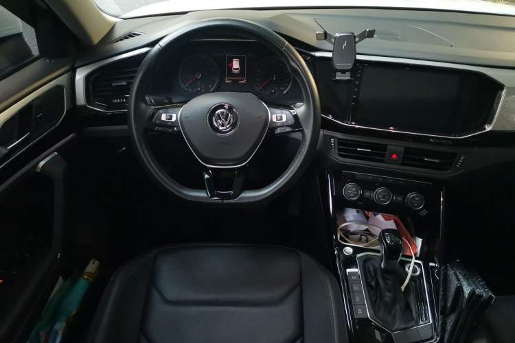 Used Volkswagen Tayron 2019 330TSI Two-Wheel Drive Luxury Model China VI Standard Steering Wheel
