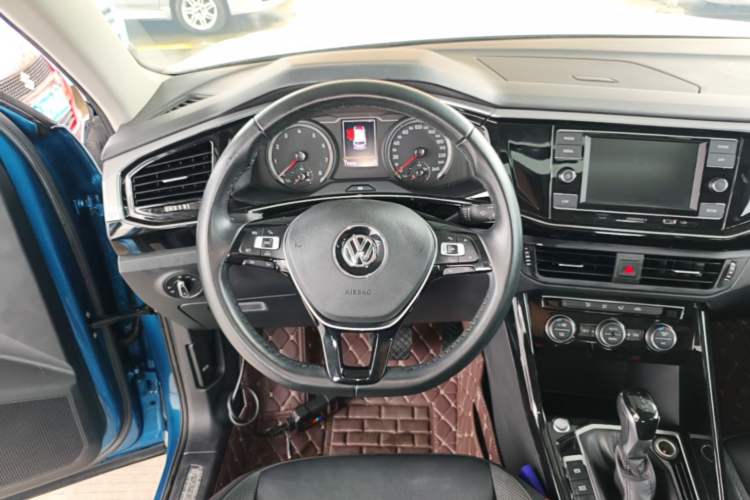 Used Volkswagen Tayron 2019 330TSI Two-Wheel Drive Luxury Model China VI Standard Steering Wheel