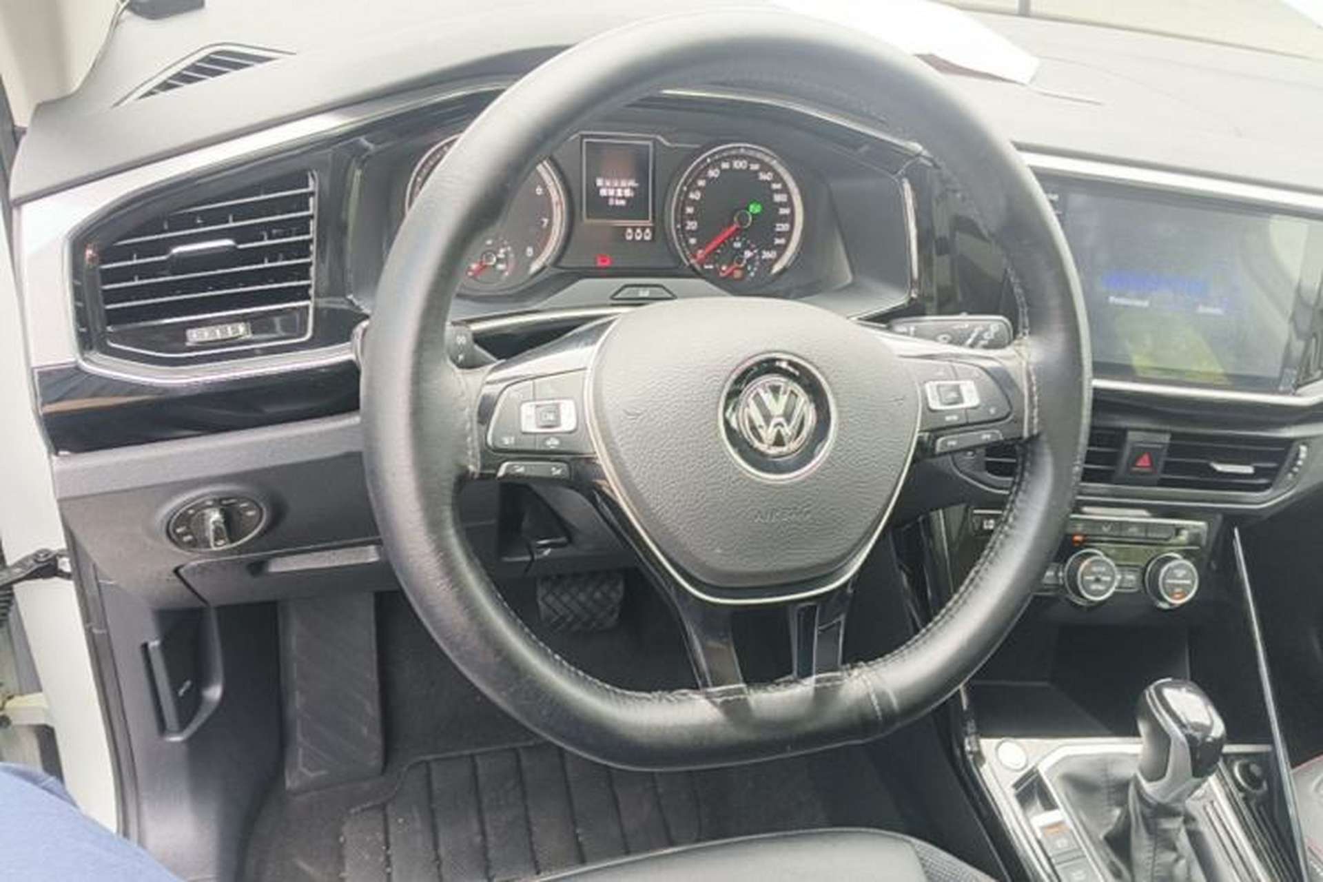 Used Volkswagen Tayron 2019 330TSI Two-Wheel Drive Luxury Model China VI Standard Steering Wheel