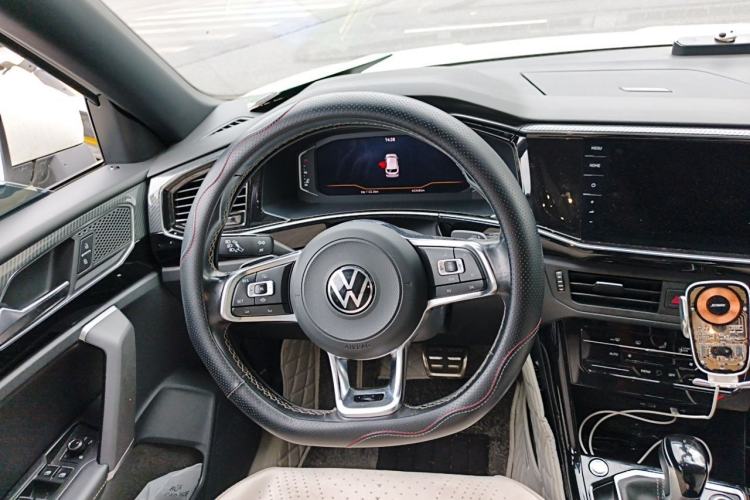 Used Volkswagen Tayron 2019 380TSI Four-Wheel Drive R-Line China VI-standard Steering Wheel