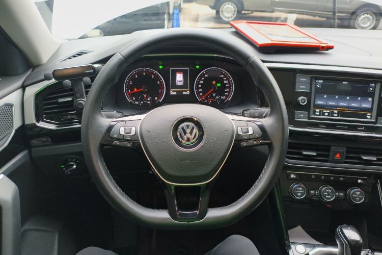 Used Volkswagen Tayron 2019 330TSI Two-Wheel Drive Luxury Model China VI Standard Steering Wheel