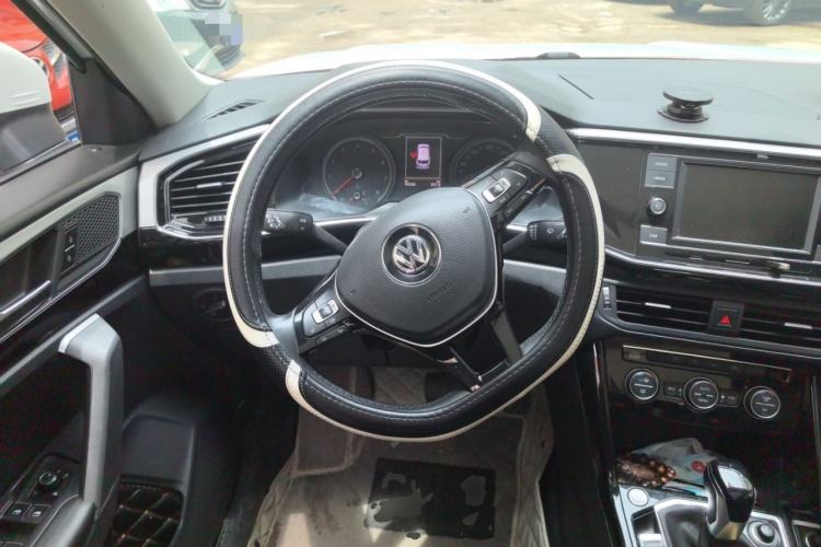 Used Volkswagen Tayron 2019 Teramont Edition 280TSI Two-Wheel Drive Luxury Model China VI Standard Steering Wheel