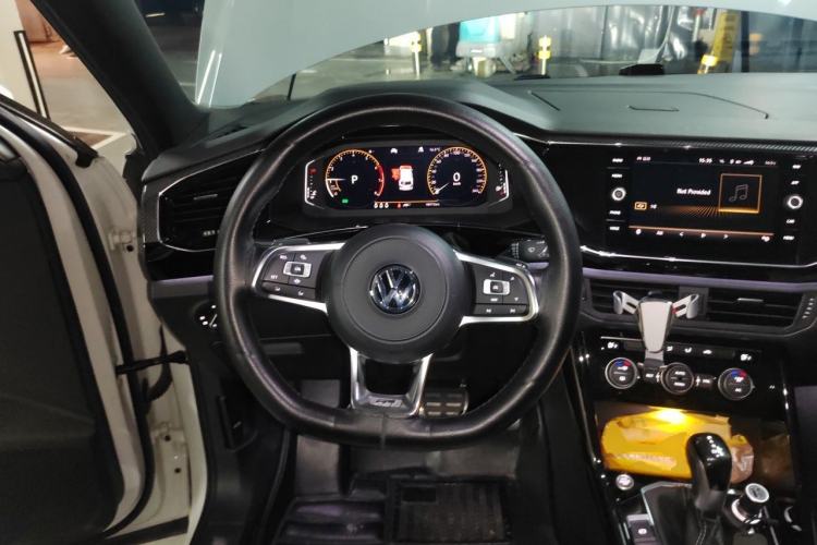 Used Volkswagen Tayron 2019 380TSI Four-Wheel Drive R-Line China VI-standard Steering Wheel