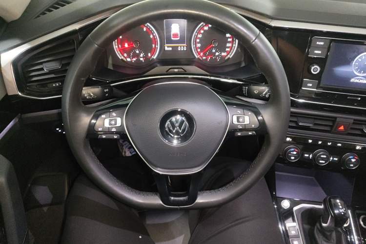 Used Volkswagen Tayron 2019 330TSI Two-Wheel-Drive Luxury Version China V Emission Standard Steering Wheel