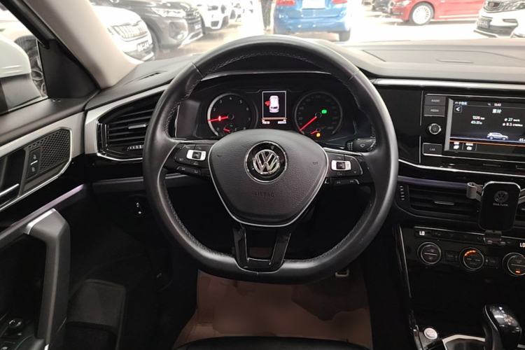 Used Volkswagen Tayron 2019 330TSI Two-Wheel Drive Luxury Model China VI Standard Steering Wheel