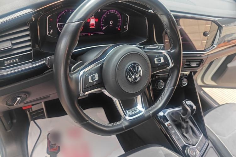 Used Volkswagen Tayron 2019 380TSI Four-Wheel Drive R-Line China VI-standard Steering Wheel
