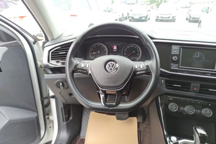 Used Volkswagen Tayron 2019 330TSI Two-Wheel Drive Luxury Model China VI Standard Steering Wheel