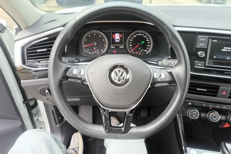 Used Volkswagen Tayron 2019 330TSI Two-Wheel Drive Luxury Model China VI Standard Steering Wheel