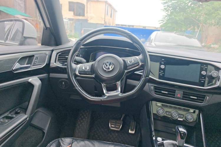Used Volkswagen Tayron 2019 380TSI Four-Wheel Drive R-Line China VI-standard Steering Wheel