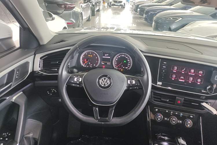Used Volkswagen Tayron 2019 330TSI Two-Wheel Drive Luxury Model China VI Standard Steering Wheel