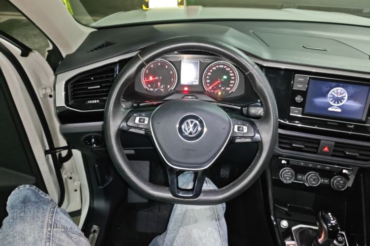 Used Volkswagen Tayron 2019 330TSI Two-Wheel-Drive Luxury Version China V Emission Standard Steering Wheel
