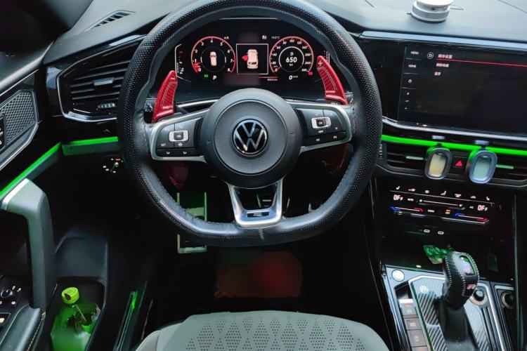 Used Volkswagen Tayron 2019 380TSI Four-Wheel Drive R-Line China VI-standard Steering Wheel