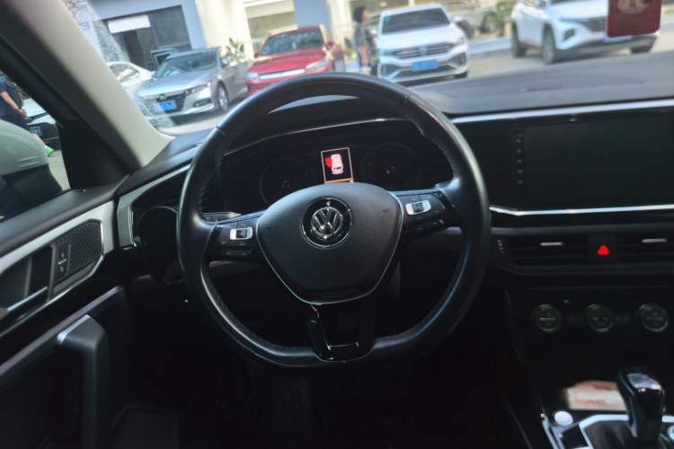 Used Volkswagen Tayron 2019 330TSI Two-Wheel-Drive Luxury Version China V Emission Standard Steering Wheel
