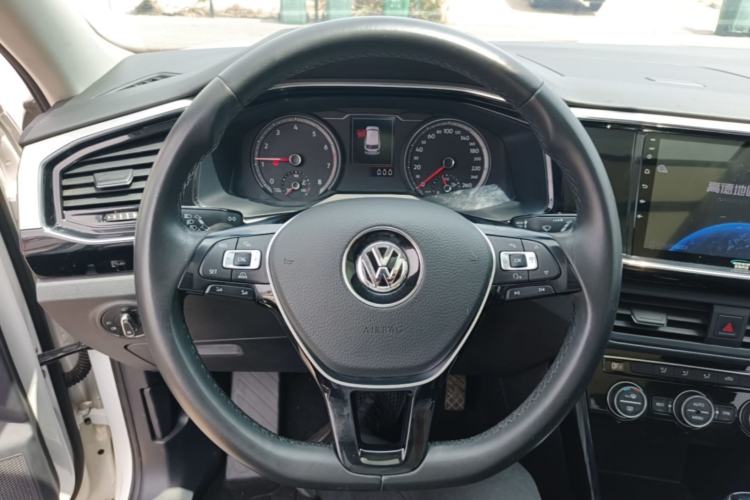 Used Volkswagen Tayron 2019 330TSI Two-Wheel Drive Luxury Model China VI Standard Steering Wheel