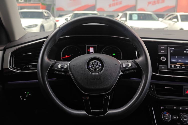 Used Volkswagen Tayron 2019 330TSI Two-Wheel Drive Luxury Model China VI Standard Steering Wheel