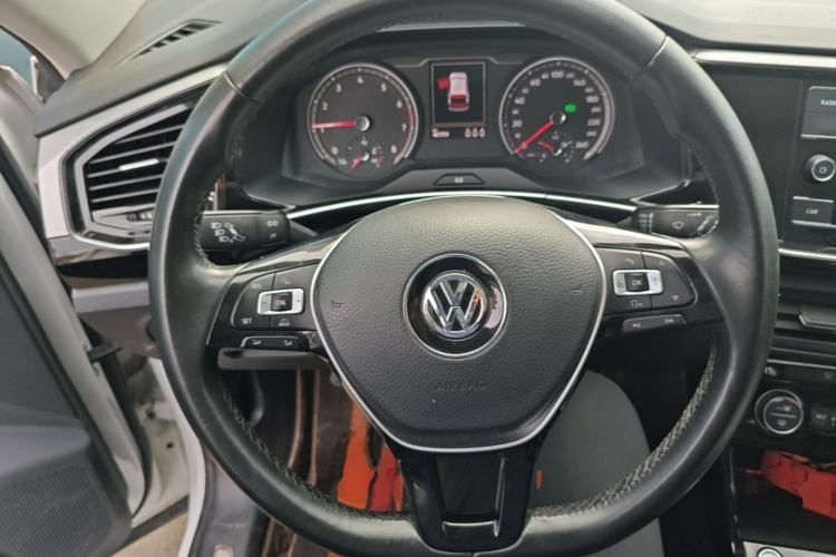 Used Volkswagen Tayron 2019 330TSI Two-Wheel-Drive Luxury Version China V Emission Standard Steering Wheel