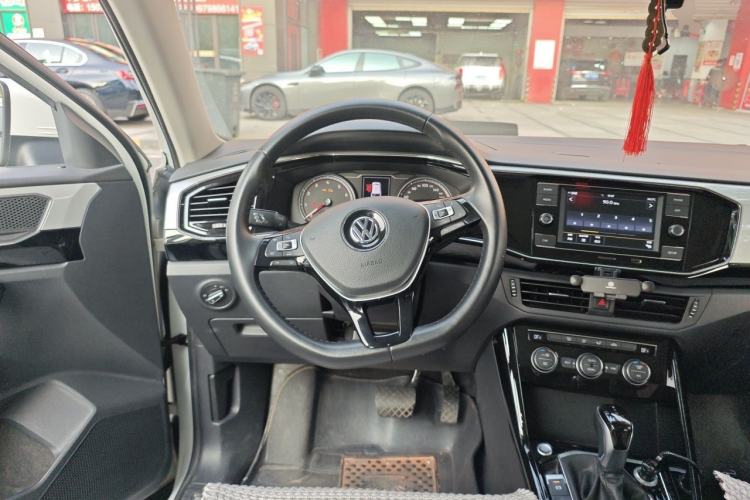 Used Volkswagen Tayron 2019 330TSI Two-Wheel-Drive Luxury Version China V Emission Standard Steering Wheel