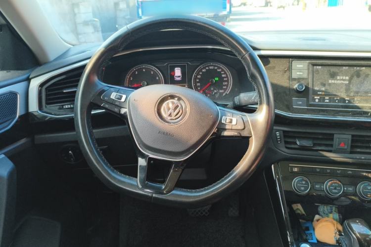 Used Volkswagen Tayron 2019 330TSI Two-Wheel Drive Luxury Model China VI Standard Steering Wheel