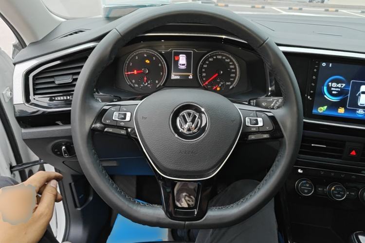 Used Volkswagen Tayron 2019 330TSI Two-Wheel Drive Luxury Model China VI Standard Steering Wheel