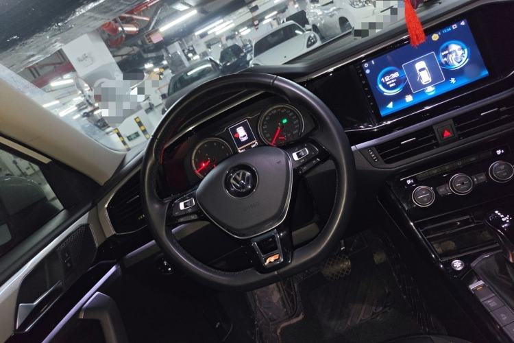 Used Volkswagen Tayron 2019 330TSI Two-Wheel Drive Luxury Model China VI Standard Steering Wheel