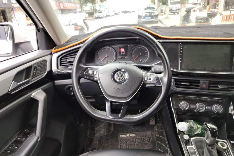 Used Volkswagen Tayron 2019 330TSI Two-Wheel Drive Luxury Model China VI Standard Steering Wheel
