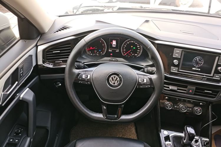 Used Volkswagen Tayron 2019 330TSI Two-Wheel-Drive Luxury Version China V Emission Standard Steering Wheel