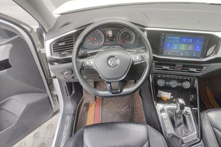 Used Volkswagen Tayron 2019 330TSI Two-Wheel-Drive Luxury Version China V Emission Standard Steering Wheel