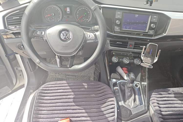 Used Volkswagen Tayron 2019 330TSI Two-Wheel-Drive Luxury Version China V Emission Standard Steering Wheel