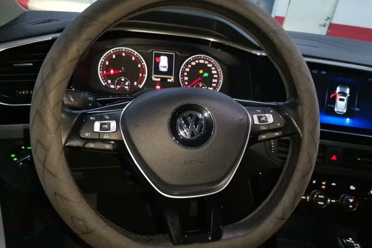 Used Volkswagen Tayron 2019 330TSI Two-Wheel-Drive Luxury Version China V Emission Standard Steering Wheel