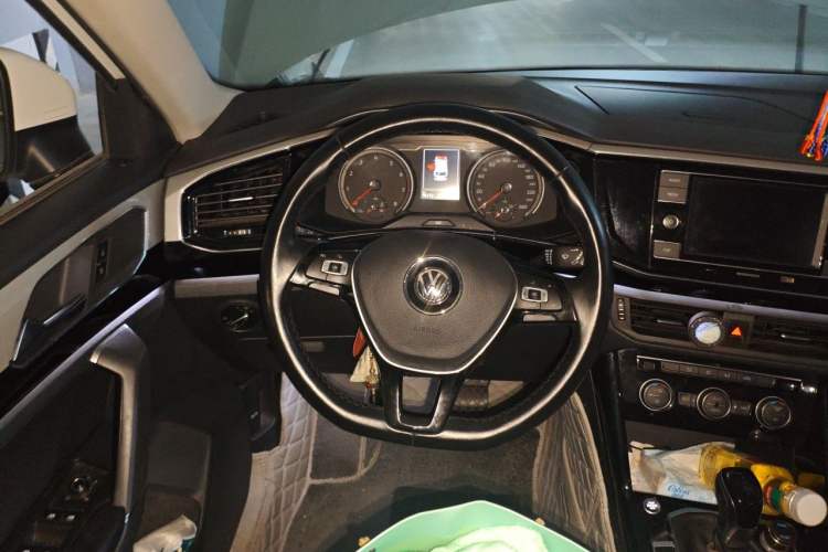 Used Volkswagen Tayron 2019 330TSI Two-Wheel Drive Luxury Model China VI Standard Steering Wheel