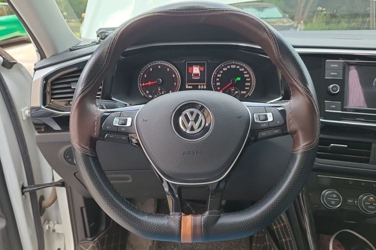 Used Volkswagen Tayron 2019 330TSI Two-Wheel Drive Luxury Model China VI Standard Steering Wheel