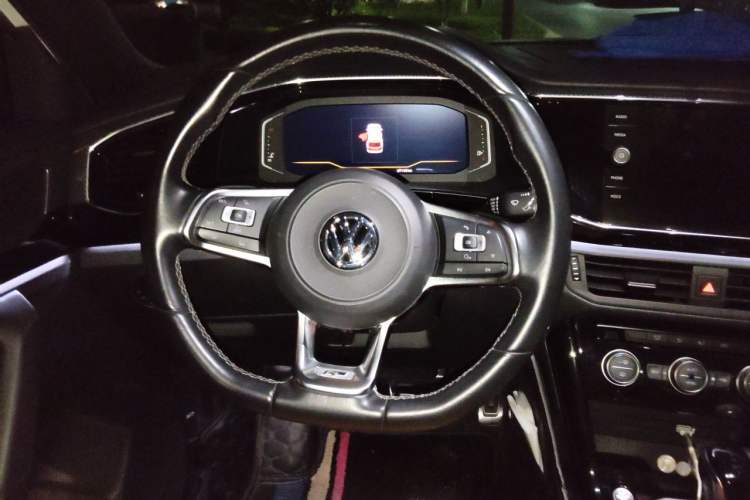 Used Volkswagen Tayron 2019 380TSI Four-Wheel Drive R-Line China VI-standard Steering Wheel