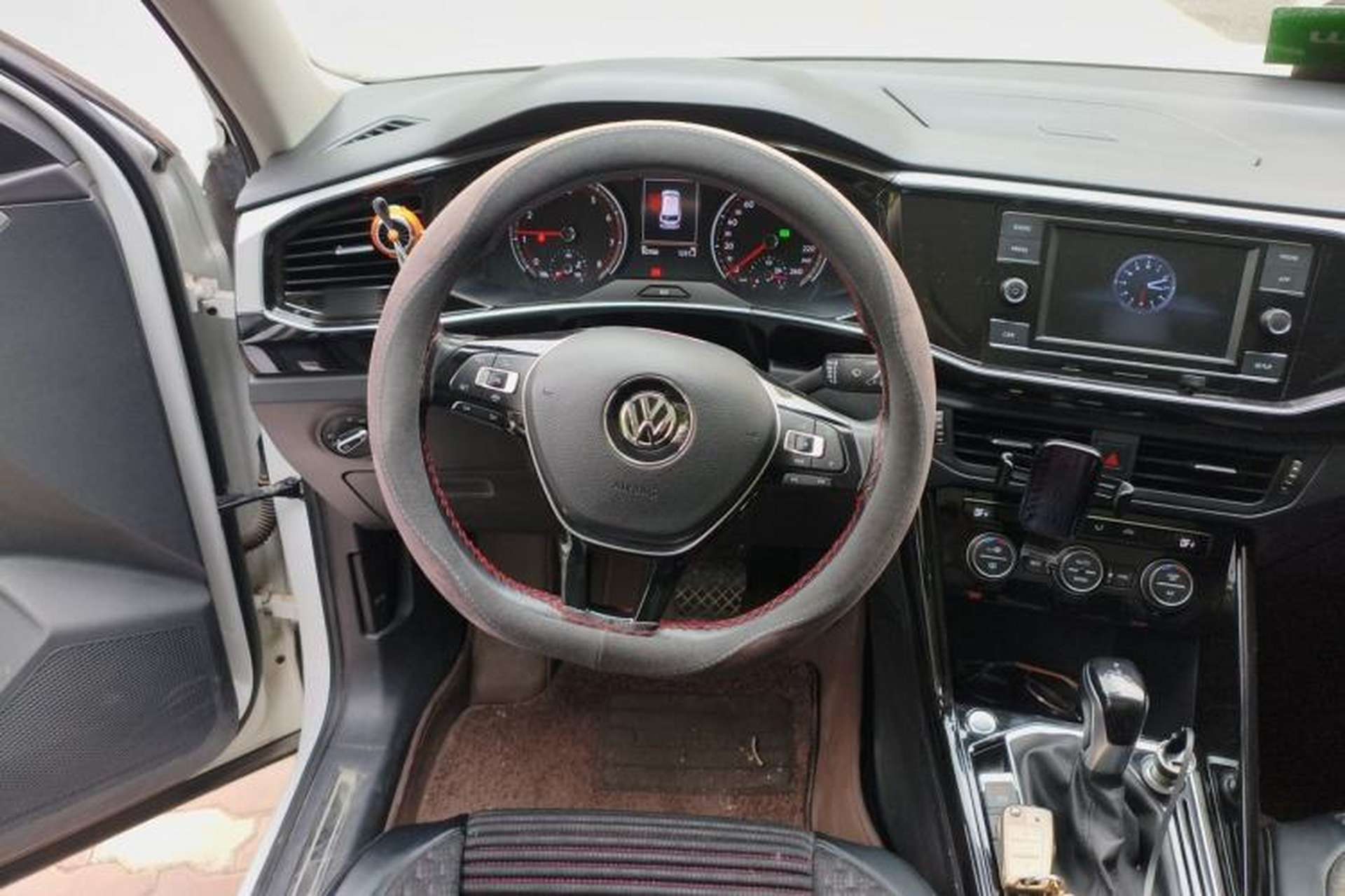 Used Volkswagen Tayron 2019 330TSI Two-Wheel Drive Luxury Model China VI Standard Steering Wheel